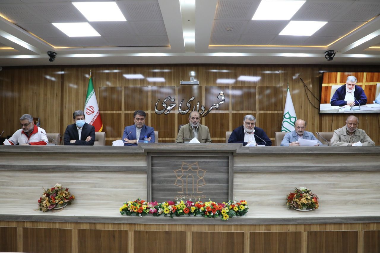 حضور وزیر کشور در مناطق زلزله زده شهرستان خوی