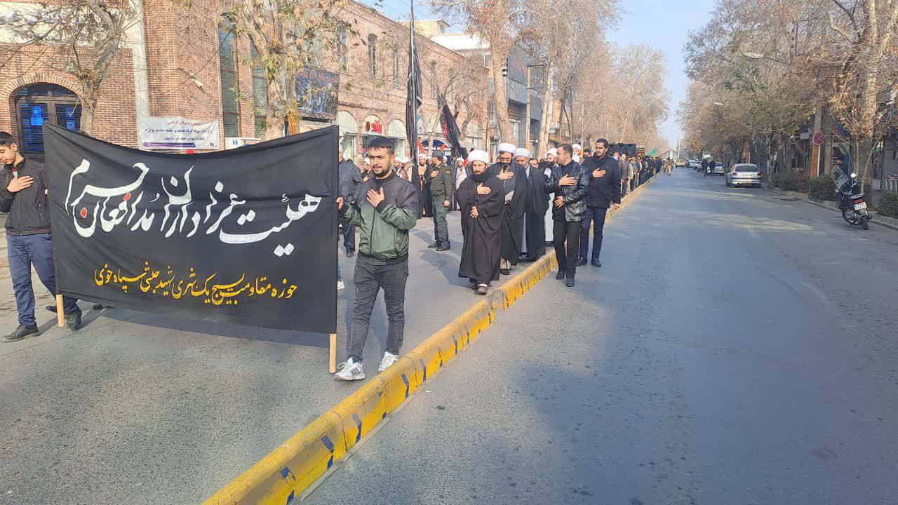 عزاداری خیابانی مردم خوی در سوگ شهادت حضرت فاطمه زهرا (س)