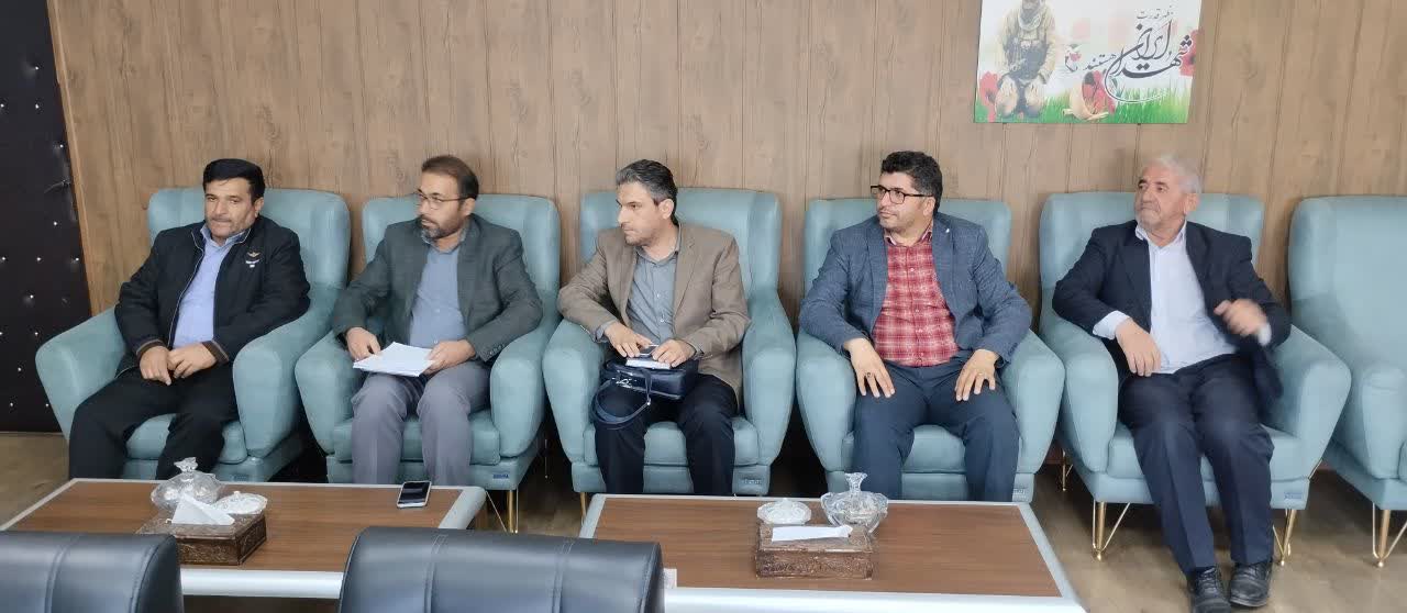 بررسی مشکلات راههای روستایی خوی با حضور فرماندار ویژه خوی