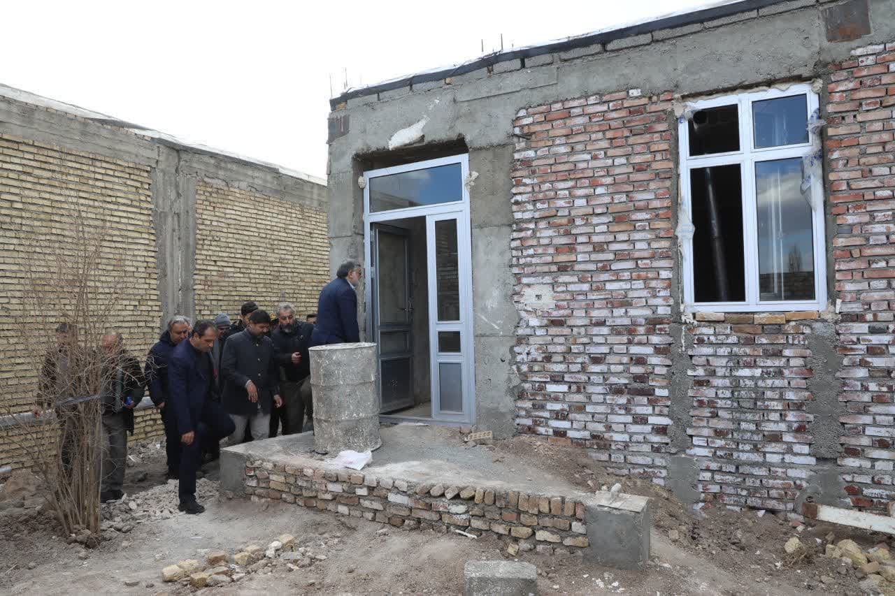 آلبوم تصویری / بازدید استاندار آذربایجانغربی از روند بازسازی مناطق زلزله زده شهرستان خوی