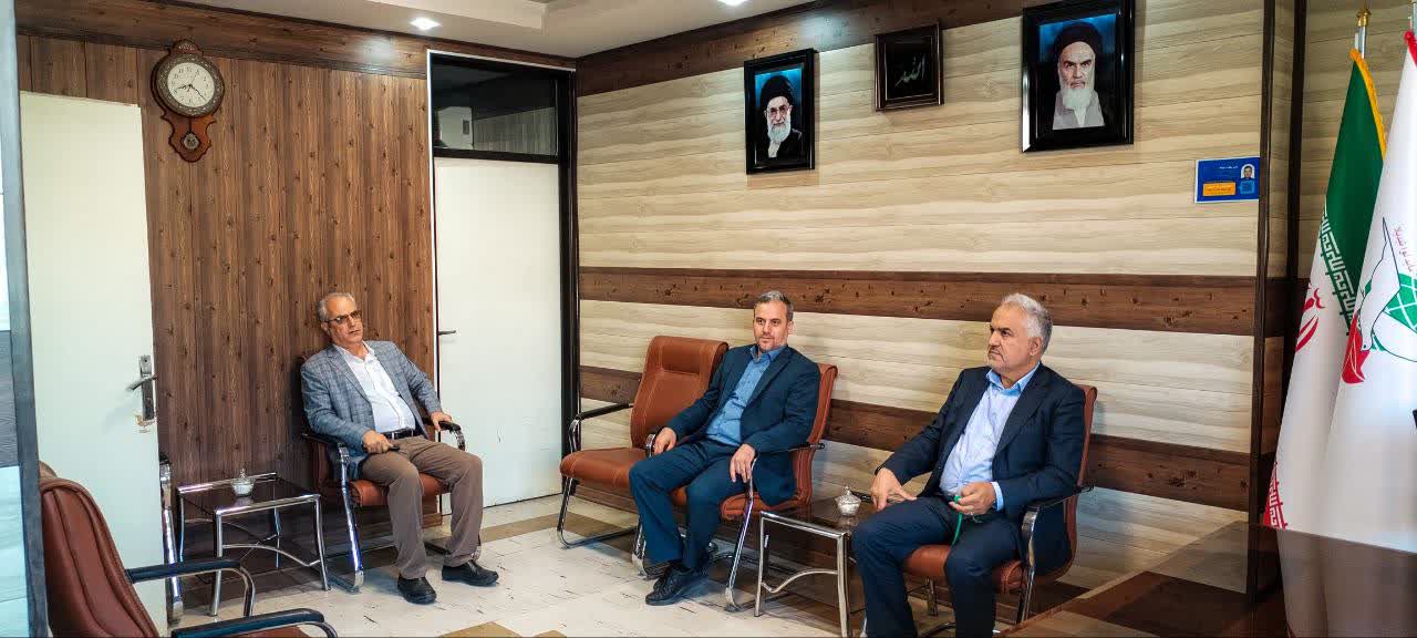 بازدید سرپرست فرمانداری از اداره بنیاد شهید و امور ایثارگران شهرستان خوی