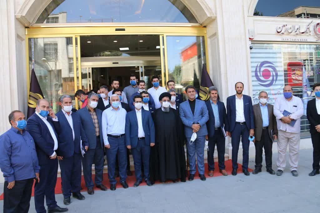 بازدید امام جمعه، سرپرست فرمانداری و نماینده مردم در مجلس از مجتمع تجاری ایران زمین