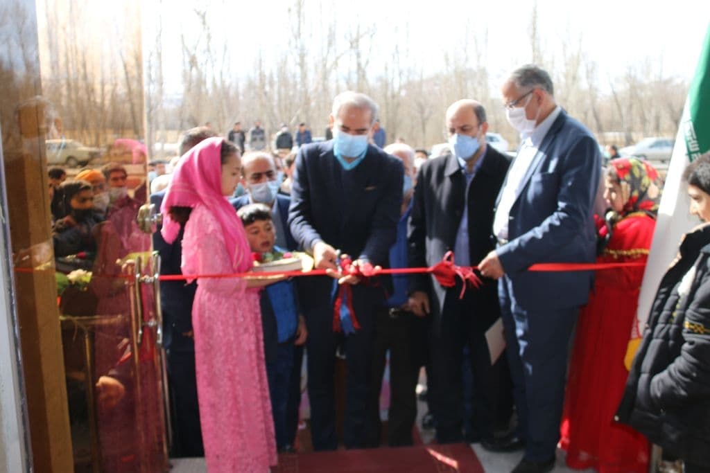 بمناسبت نهمین روز از دهه مبارکه فجر: بهره برداری از چندین طرح عمرانی و خدماتی با حضور معاون هماهنگی امور اقتصادی استاندار آذربایجان غربی و فرماندار ویژه شهرستان خوی بمناسبت دهه مبارک فجر