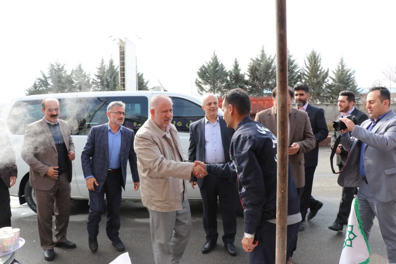 بازدید فرماندار خوی از مرکز راهنمای مسافر