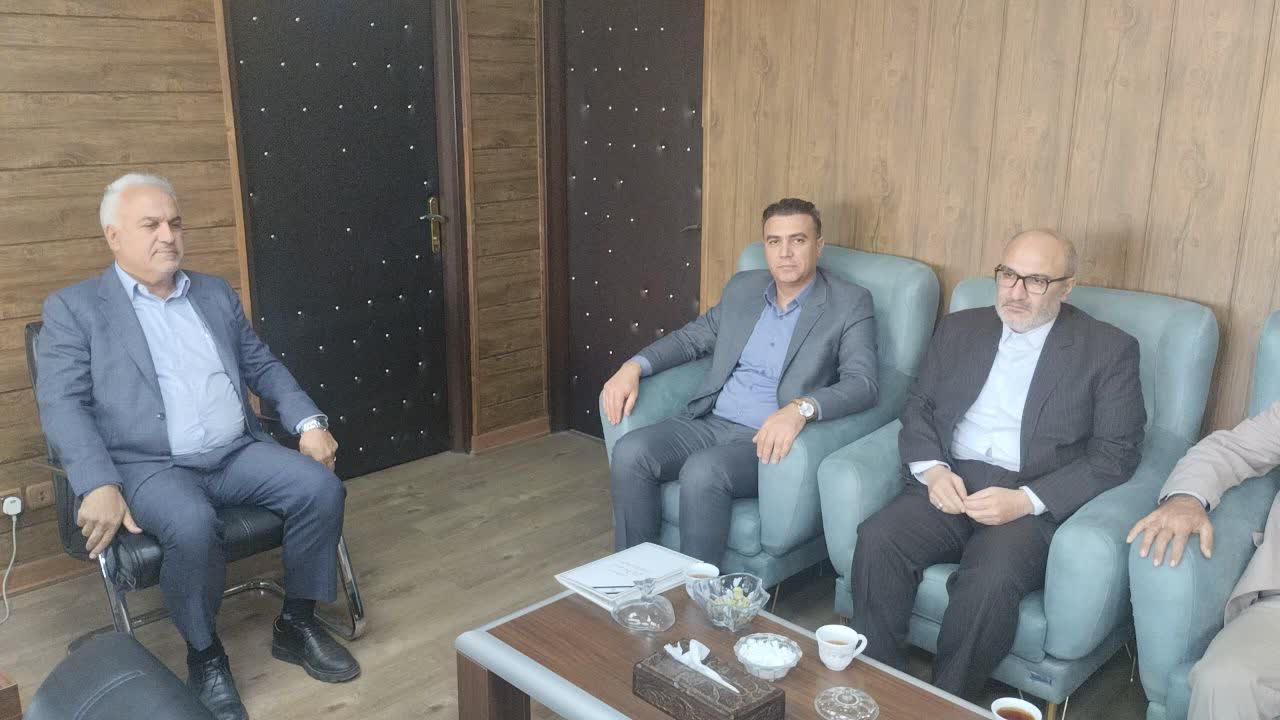 مراسم تودیع و معارفه رئیس اداره راه و شهرسازی خوی برگزار شد