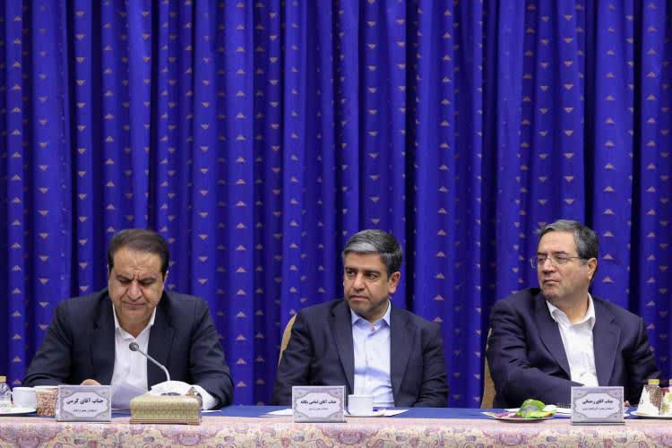 برگزاری نشست بهرهبرداری حداکثری از ظرفیتهای اقتصادی استانهای مرزی