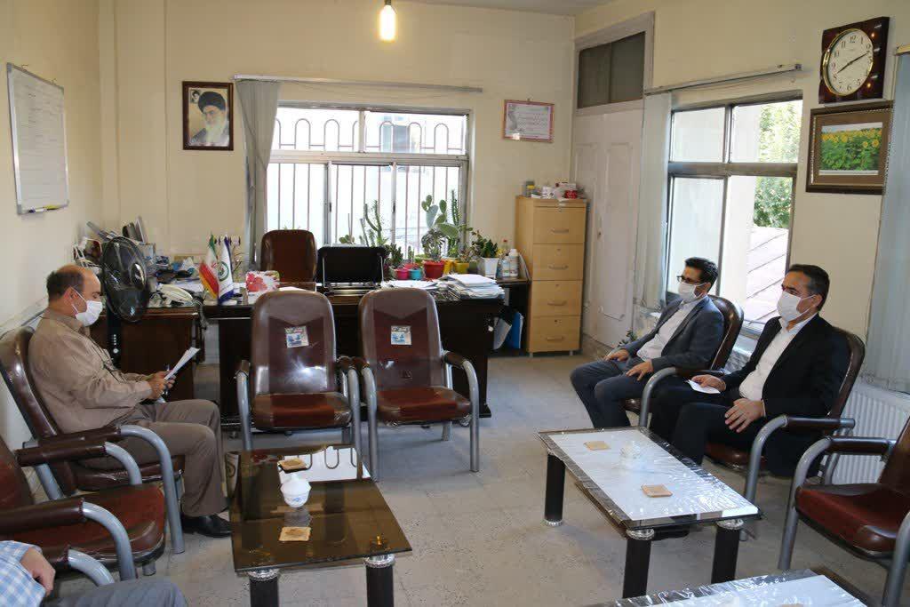 بازدید سرزده سرپرست معاونت استانداری و فرمانداری ویژه شهرستان خوی از ادارات