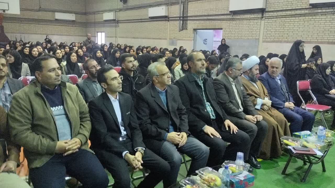 حضور فرماندار ویژه خوی در آیین گرامیداشت روز دانشجو در  دانشگاه فرهنگیان خوی