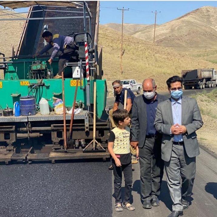 سرپرست فرمانداری شهرستان خوی از اجرای 83 کیلومتر آسفالت و روکش در راه های فرعی و اصلی این شهرستان خبر داد