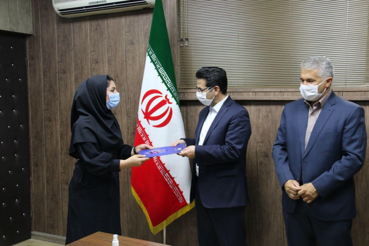 تجلیل سرپرست فرمانداری شهرستان خوی از کار آموزان برتر فنی و حرفه ای در استان