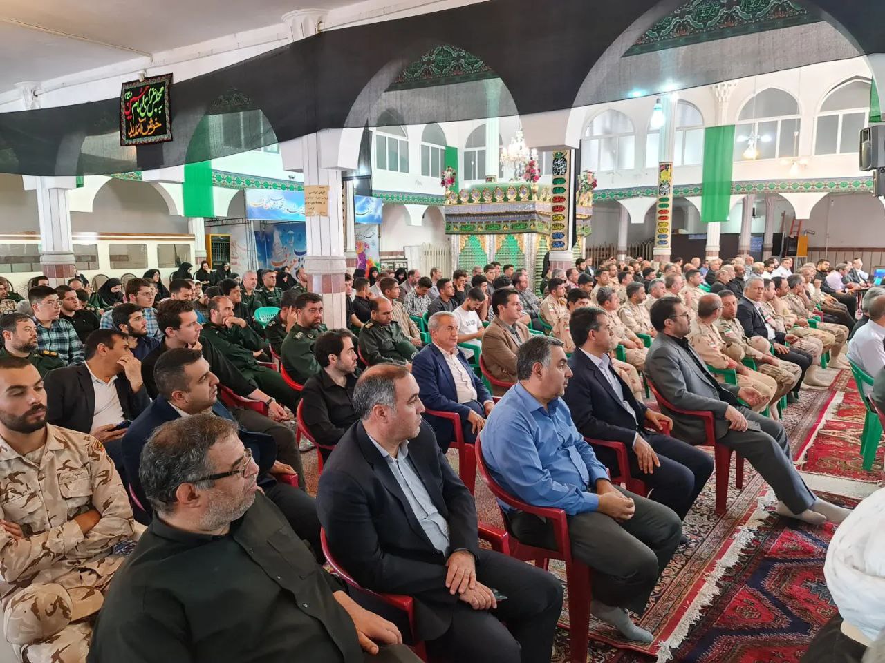 مردم عاشق نظام اسلامی هستند، برخی نارضایتی ها بخاطر ضعف مدیران است