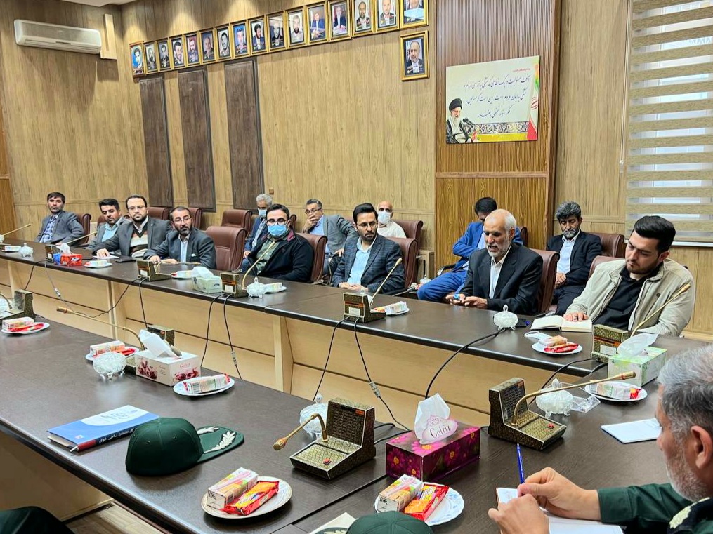 نشست مشورتی فرماندار ویژه شهرستان خوی با فرماندهان حوزه های مقاومت بسیج محلات