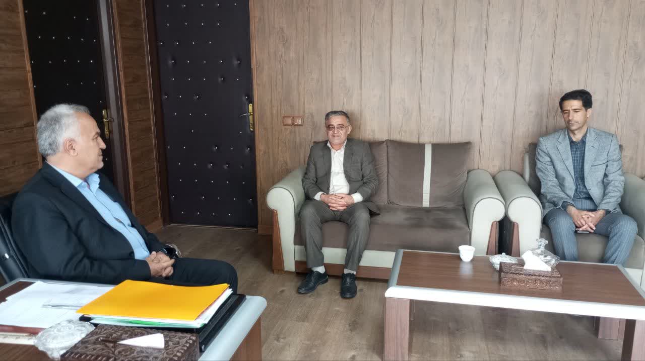 دیدار مدیرکل امور عشایر آذربایجان غربی با فرماندار خوی