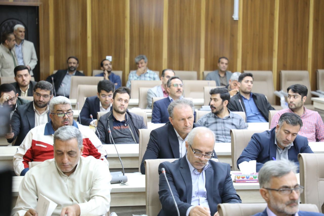 حضور وزیر کشور در مناطق زلزله زده شهرستان خوی