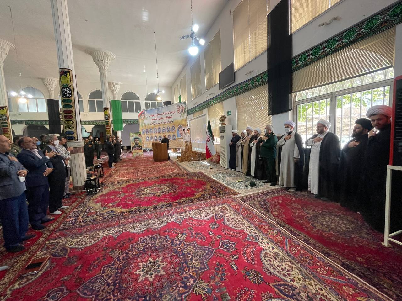 برگزاری مراسم گرامیداشت شهیدان رجایی و باهنر و شهدای کارمند خوی