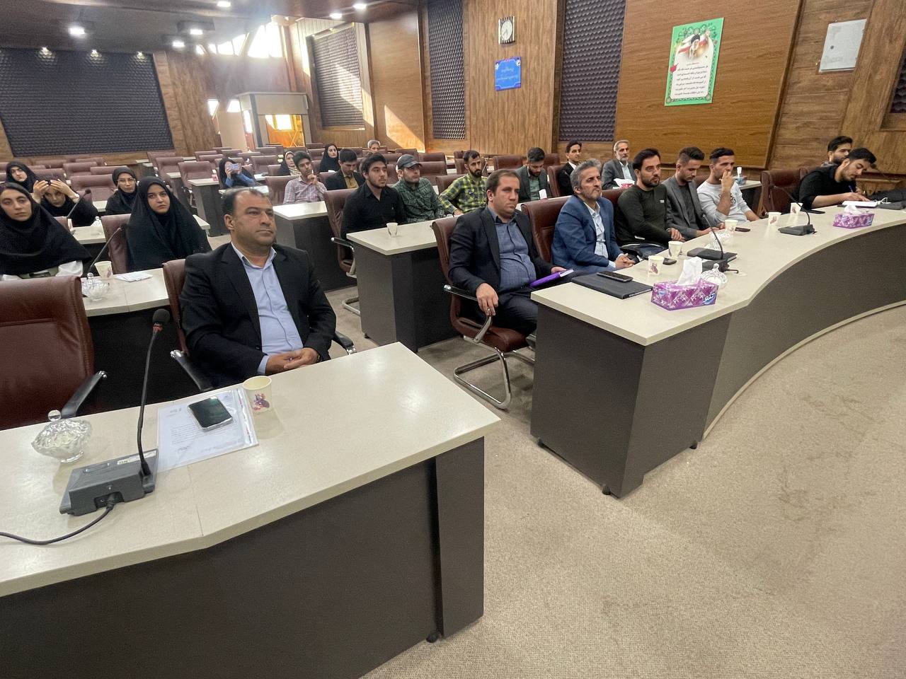 برگزاری نشست هم اندیشی دانشجویان با فرماندار ویژه خوی