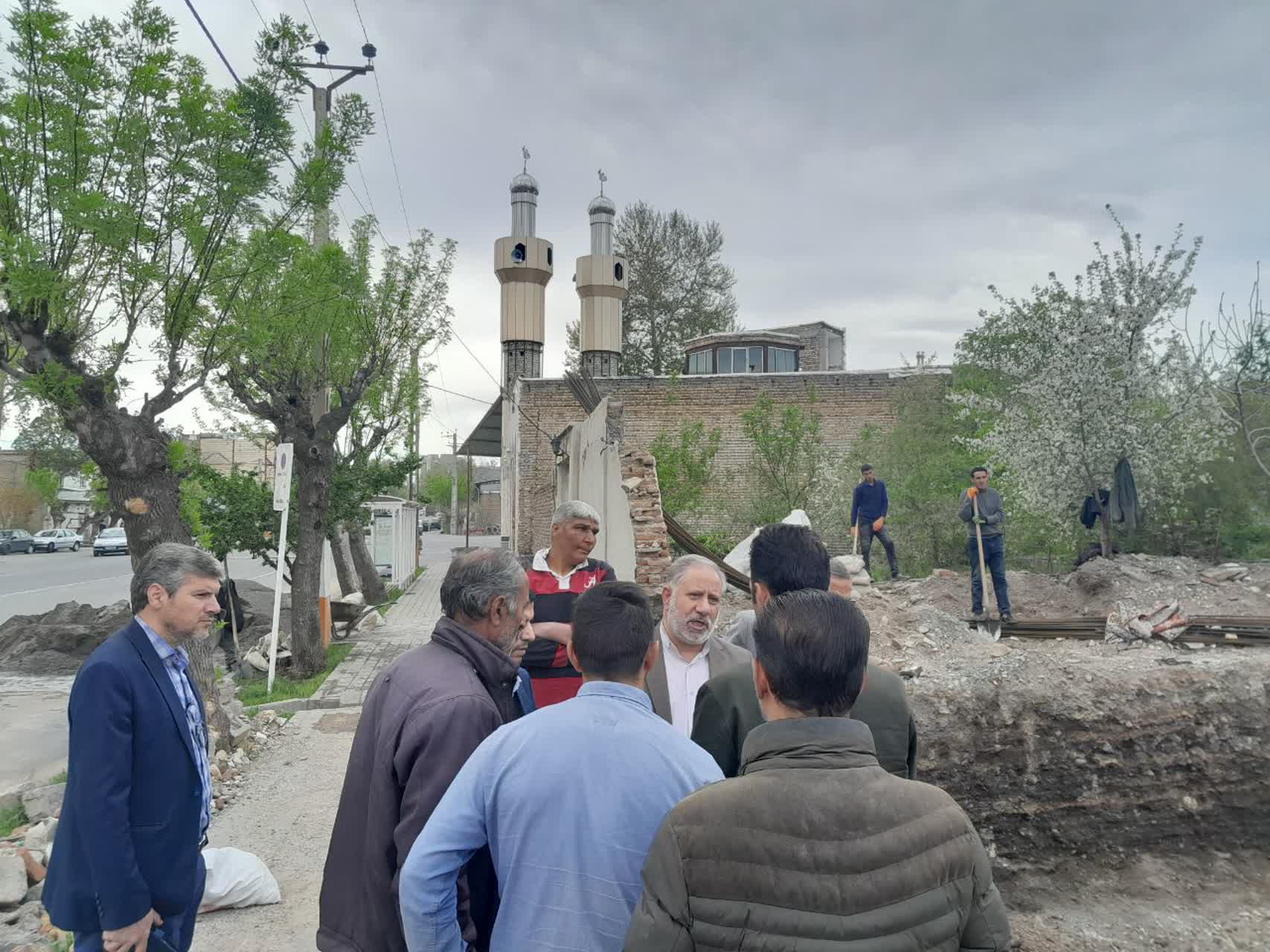 بررسی مسایل و مشکلات پیشرفت کار بازسازی شهر فیرورق