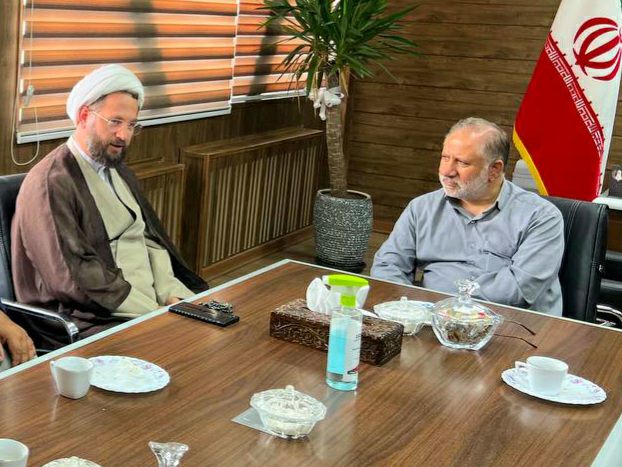 دیدار مدیرکل اوقاف و امور خیریه استان آذربایجان غربی با فرماندار خوی