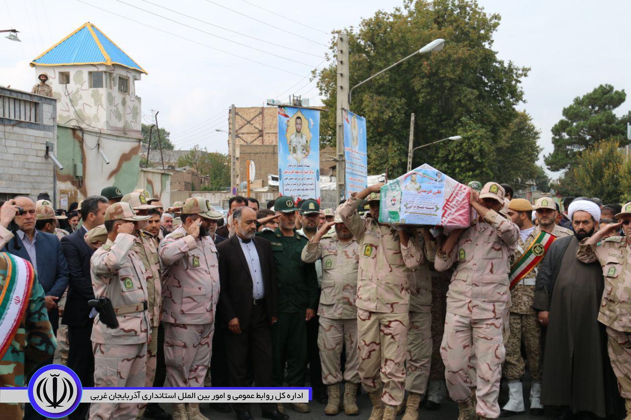 تشییع پیکر مطهر شهید والا مقام علی درستی در شهرستان خوی