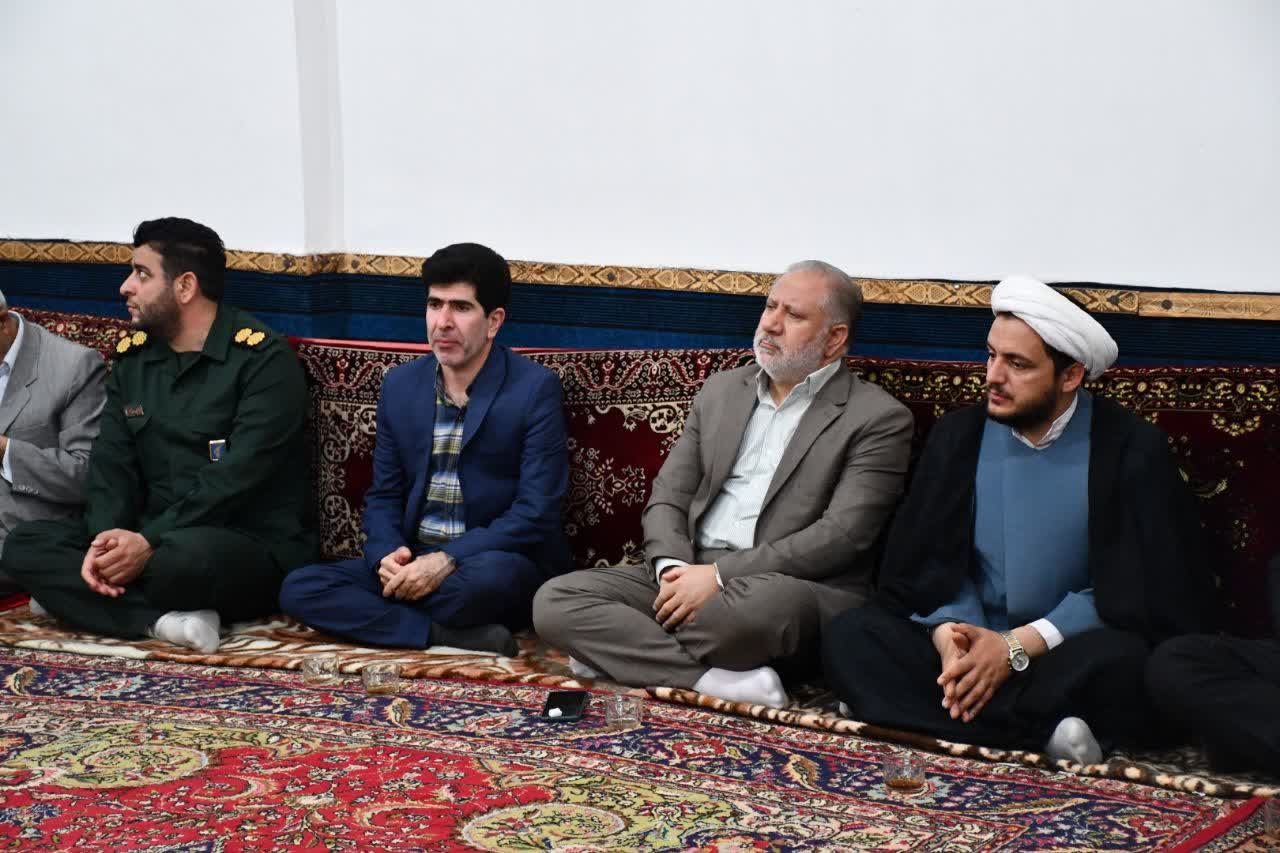 بررسی مسایل و مشکلات شهر و بخش ایواوغلی