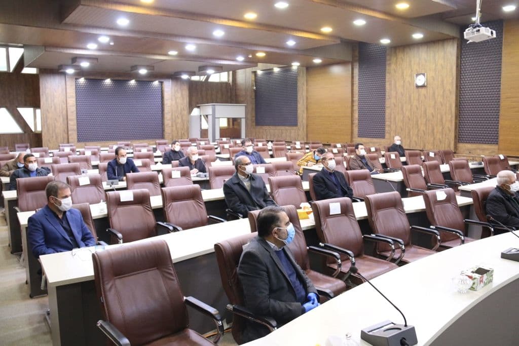 نشست فرماندار شهرستان خوی با خیرین با محوریت مشارکت در جمع آوری کمک های مومنانه در راستای اجرای طرح شهید حاج قاسم سلیمانی