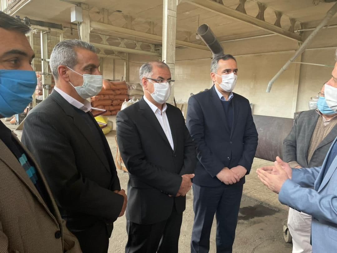 افتتاح مجهزترین واحد تولید تخمه آفتاب گردان و کدو با حضور فرماندار ویژه شهرستان خوی
