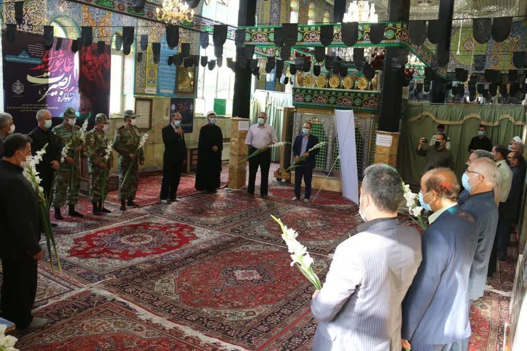 در اولین روز از هفته دولت: غبارروبی و گلباران مزار شهدای شهرستان خوی