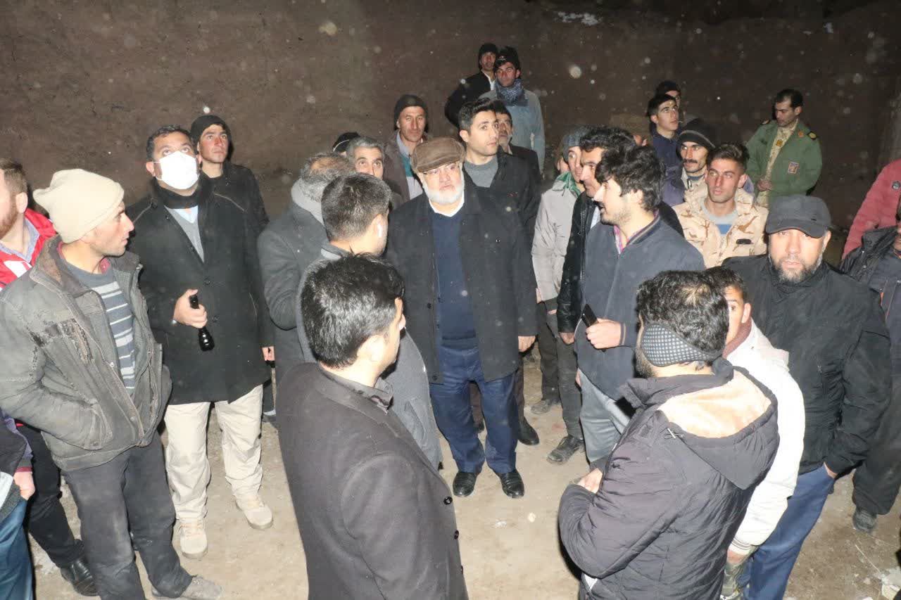 آلبوم تصویری/ بازدید شبانه استاندار آذربایجانغربی از مناطق زلزله زده خوی
