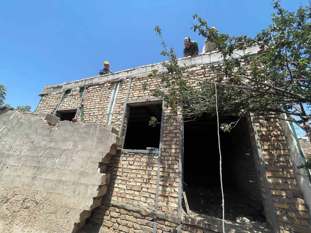 مدیریت انقلابی و بازسازی جهادی مناطق زلزله زده روستای فنایی