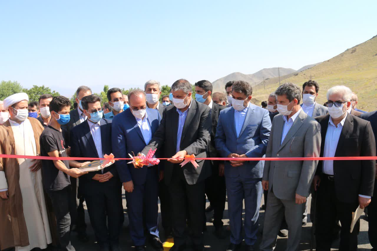 با حضور وزیر راه و شهرسازی، استاندار آذربایجان غربی، سرپرست فرمانداری و نماینده مردم در مجلس