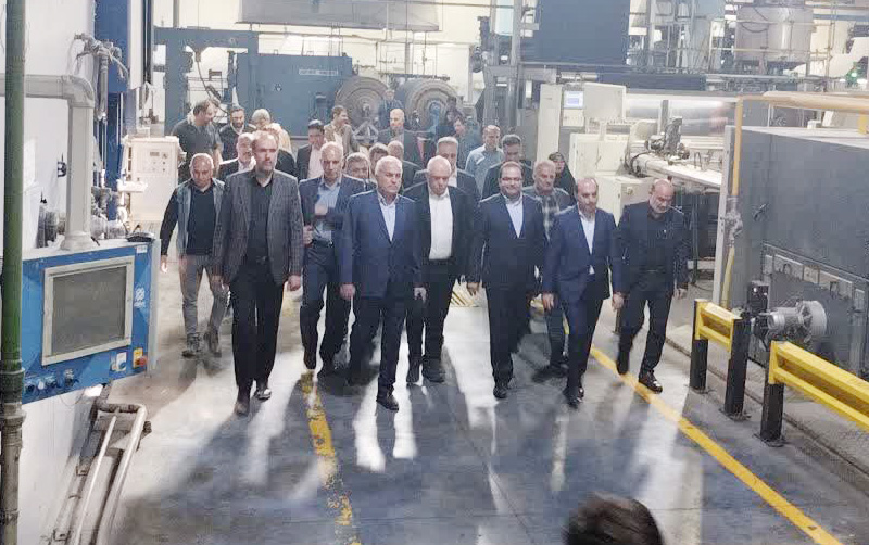 بازدید معاون وزارت صمت از واحدهای تولیدی شهرستان خوی