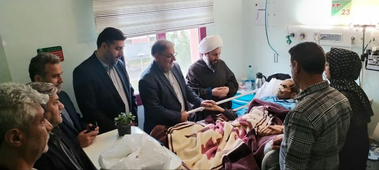 دیدار و عیادت مسولین شهرستان خوی با پدر معظم شهید جابر علی پناهی