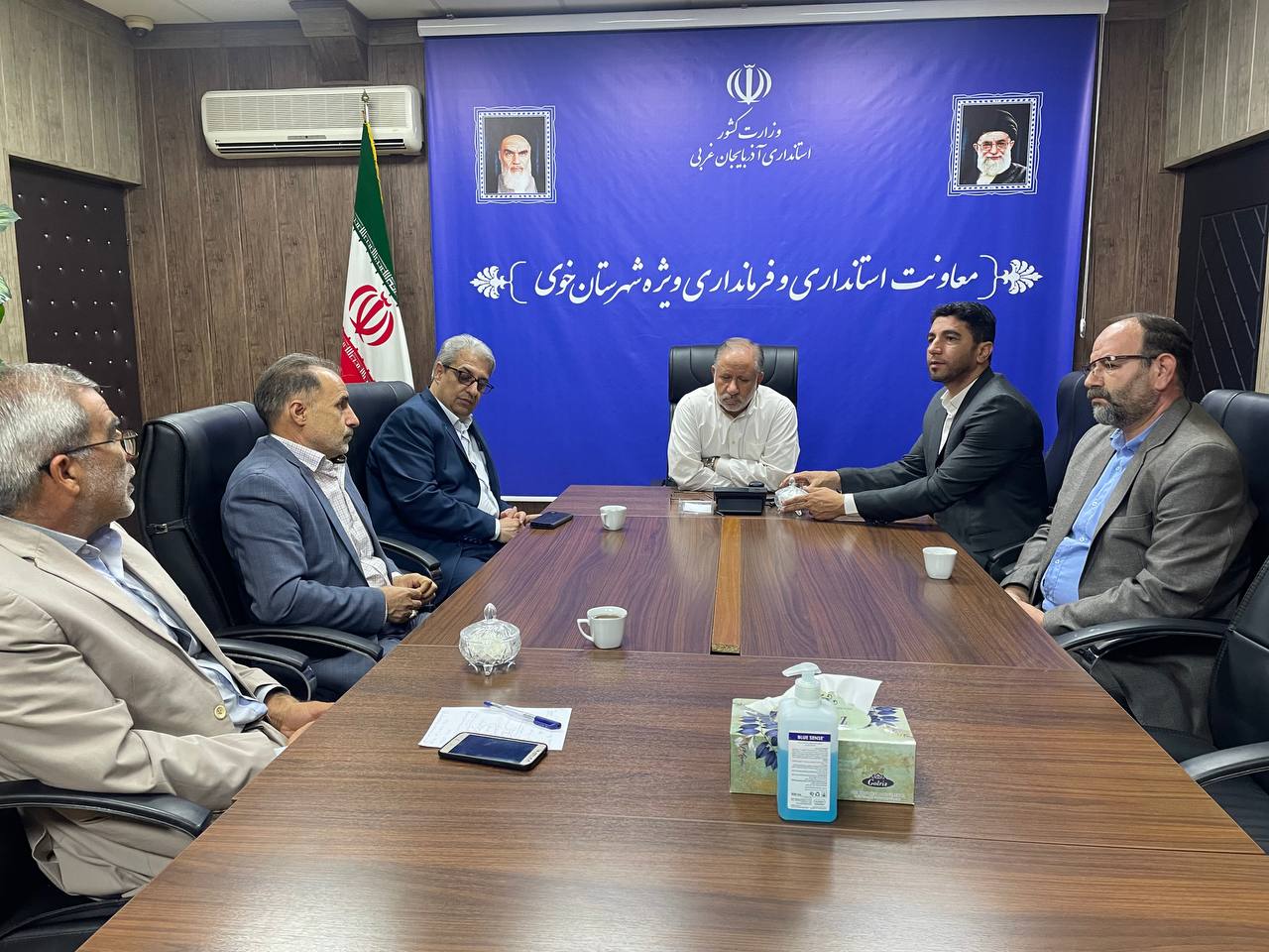 دیدار مدیرکل غله و خدمات بازرگانی استان آذربایجان غربی با فرماندار خوی