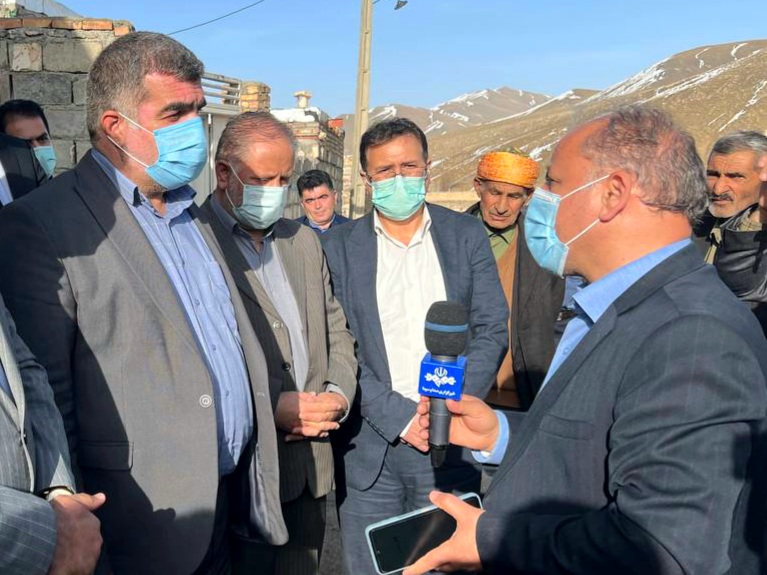 بازدید رئیس بنیاد مسکن انقلاب اسلامی کشور از مناطق زلزله زده بخش قطور
