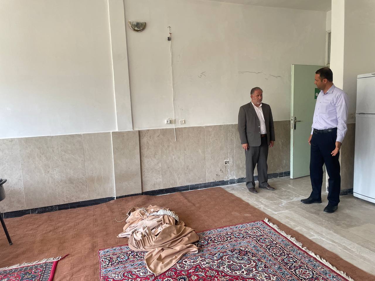 بازدید میدانی فرماندار خوی از روند بازسازی دانشکده علوم قرآنی