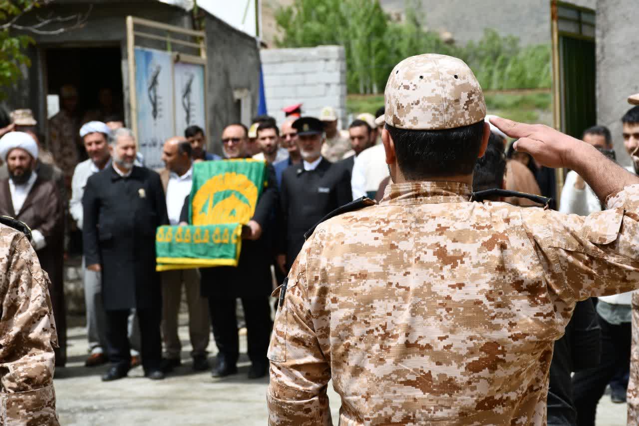 برگزاری جشن دهه کرامت با حضور خدام بارگاه رضوی در شهر قطور