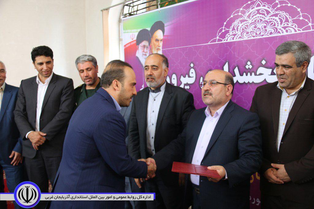 معارفه اولین بخشدار بخش جدید التاسیس فیرورق شهرستان خوی با حضور معاون سیاسی، امنیتی و اجتماعی استاندار و فرماندار شهرستان خوی