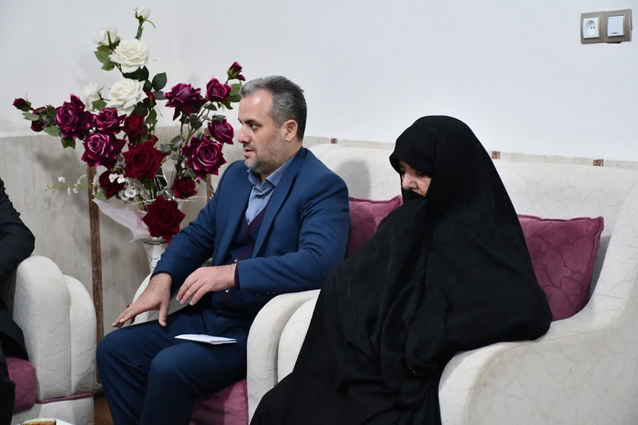 دیدار با خانواده معظم پاسدار شهید محرم رستم زاده