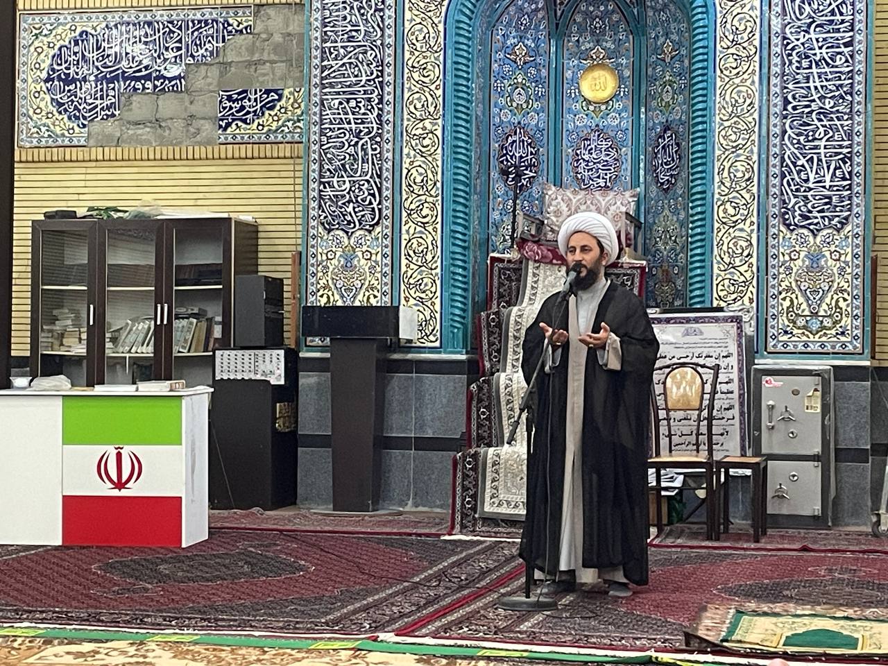 دیدار صمیمی فرماندار و امام جمعه خوی با جمعی از اهالی شهر فیرورق