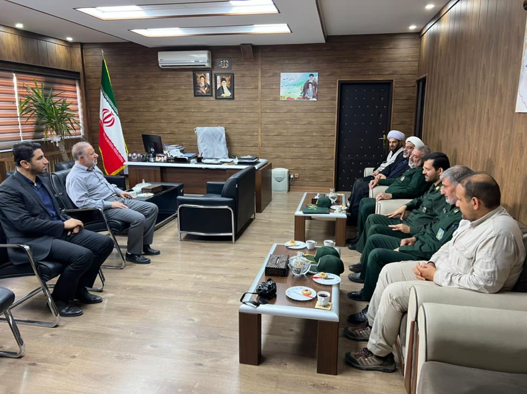 دیدار سردار فرماندهی سپاه پاسداران انقلاب اسلامی، رئیس حوزه قضایی و دادستان عمومی و انقلاب شهرستان با فرماندار ویژه خوی