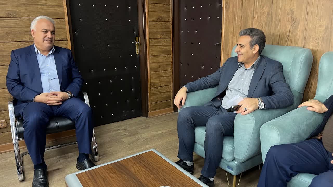 دیدار مدیرعامل شرکت آب و فاضلاب با فرماندار خوی