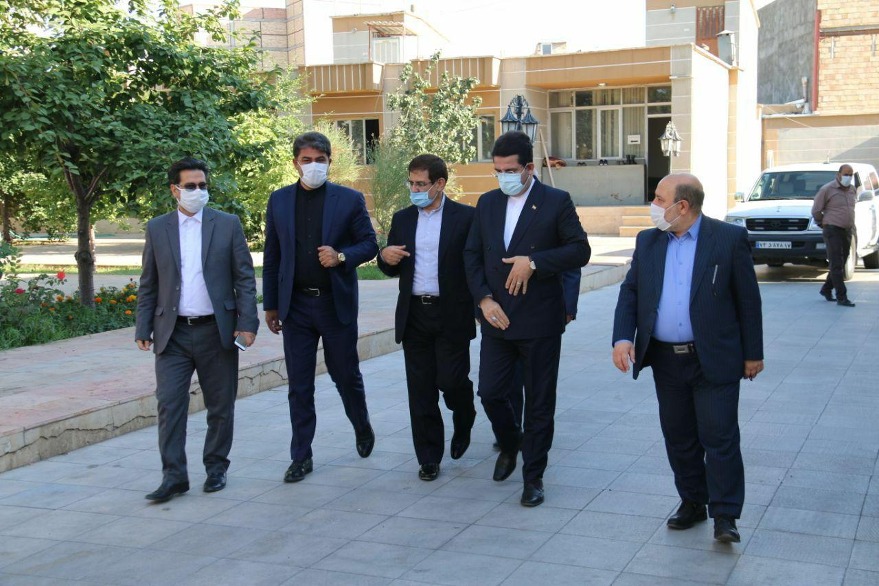 سفر سید عباس موسوی سفیر جدید ایران در آذربایجان به همراه معاون سیاسی، امنیتی و اجتماعی استاندار آذربایجان غربی به شهرستان خوی و دیدار با سرپرست فرمانداری و نماینده مردم در مجلس