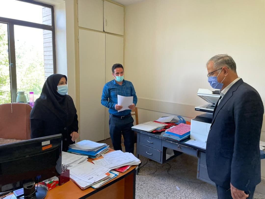 بازدید سرزده فرماندار ویژه شهرستان خوی از ادارات منابع طبیعی و آبخیزداری و تعاون، کار و رفاه اجتماعی