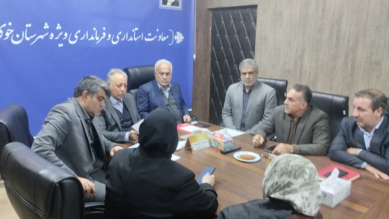 مشکلات ثبتی خوی با حضور مدیرکل ثبت اسناد و املاک آذربایجانغربی بررسی شد