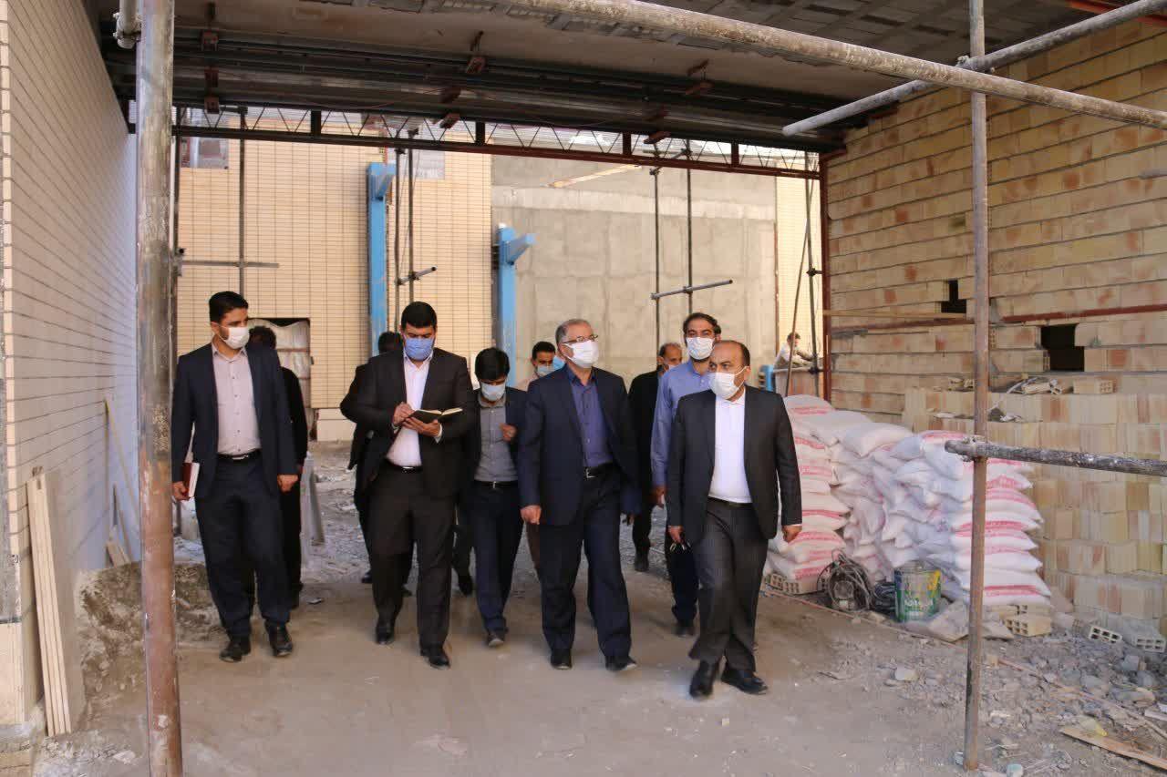 بازدید رئیس امور پایش و مدیریت اطلاعات سازمان برنامه و بودجه کشور ، فرماندار شهرستان خوی و مدیران ارشد استانی از روند اجرای پروژه های عمرانی