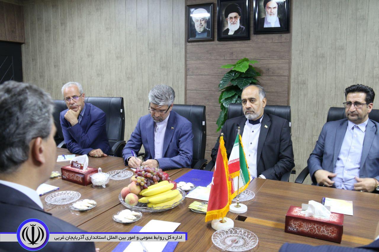 دیدار فرماندار شهرستان خوی با سفیر ترکیه در ایران