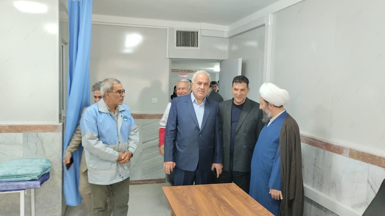 بازدید فرماندار ویژه خوی از درمانگاه تازهتأسیس هلال احمر