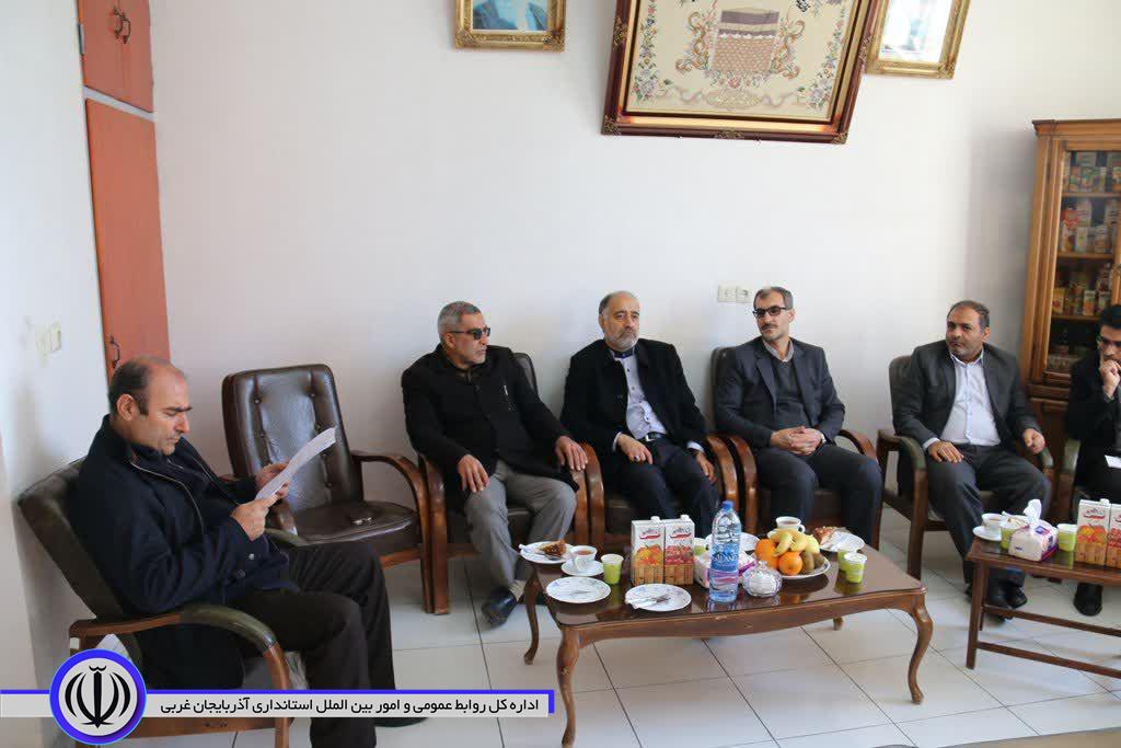 بازدید فرماندار شهرستان خوی از کارخانه کشت و صنعت نوشینه