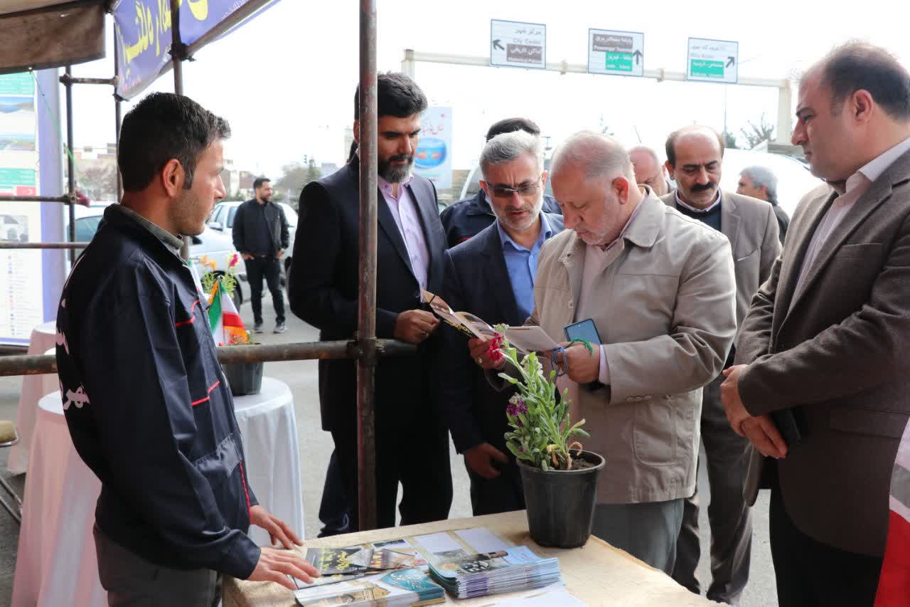 بازدید فرماندار خوی از مرکز راهنمای مسافر