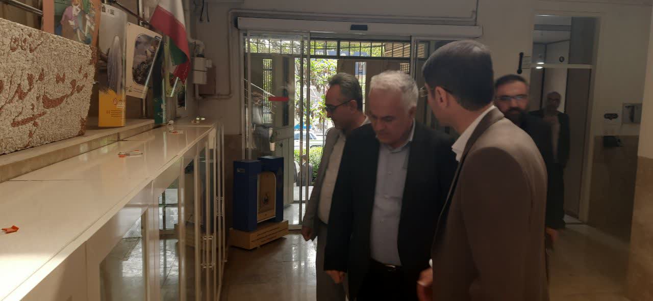 بازدید سرپرست فرمانداری خوی ز اداره صنعت، معدن و تجارت